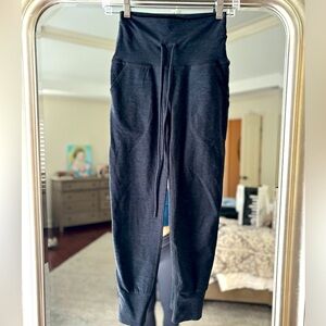 Beyond Yoga spacedye go pocket midi legging